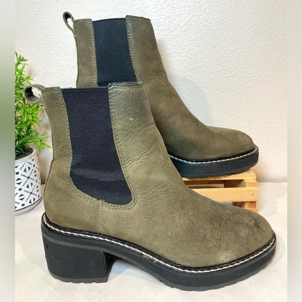 Madewell “The Carina” Olive Avocado Green Platform Chelsea Boots | Water Spots